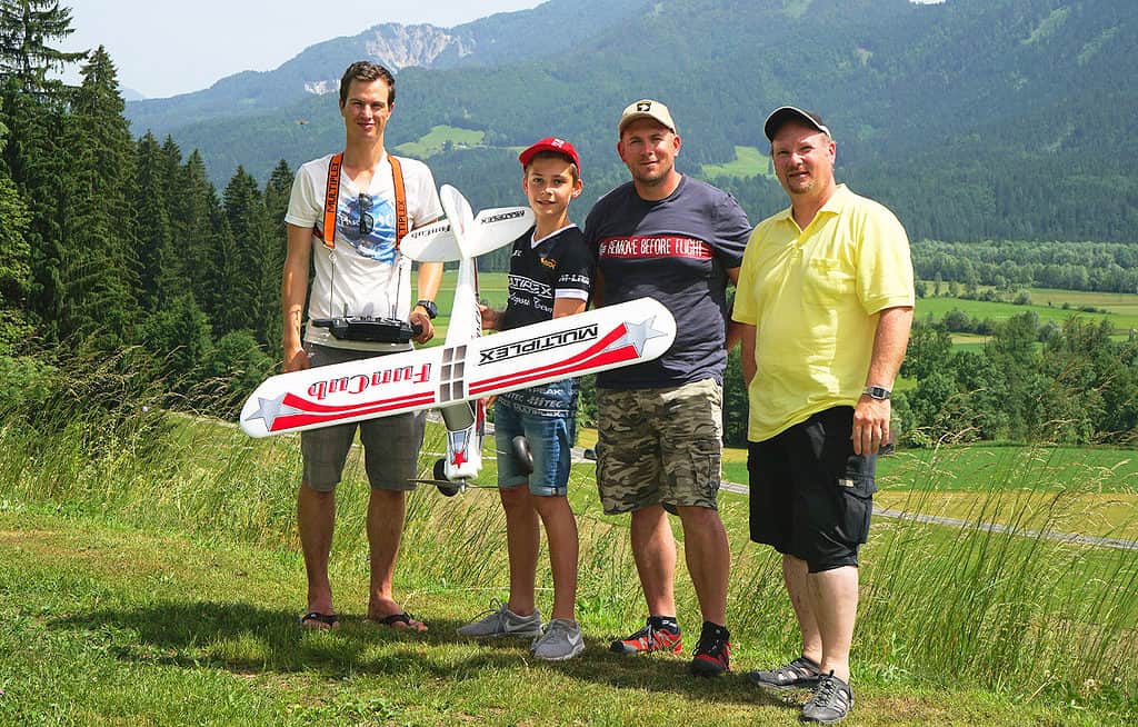 Learn model flying without risk – every week at Hotel Glocknerhof