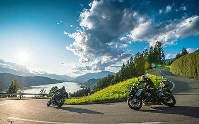 Tour in moto nelle Alpi
