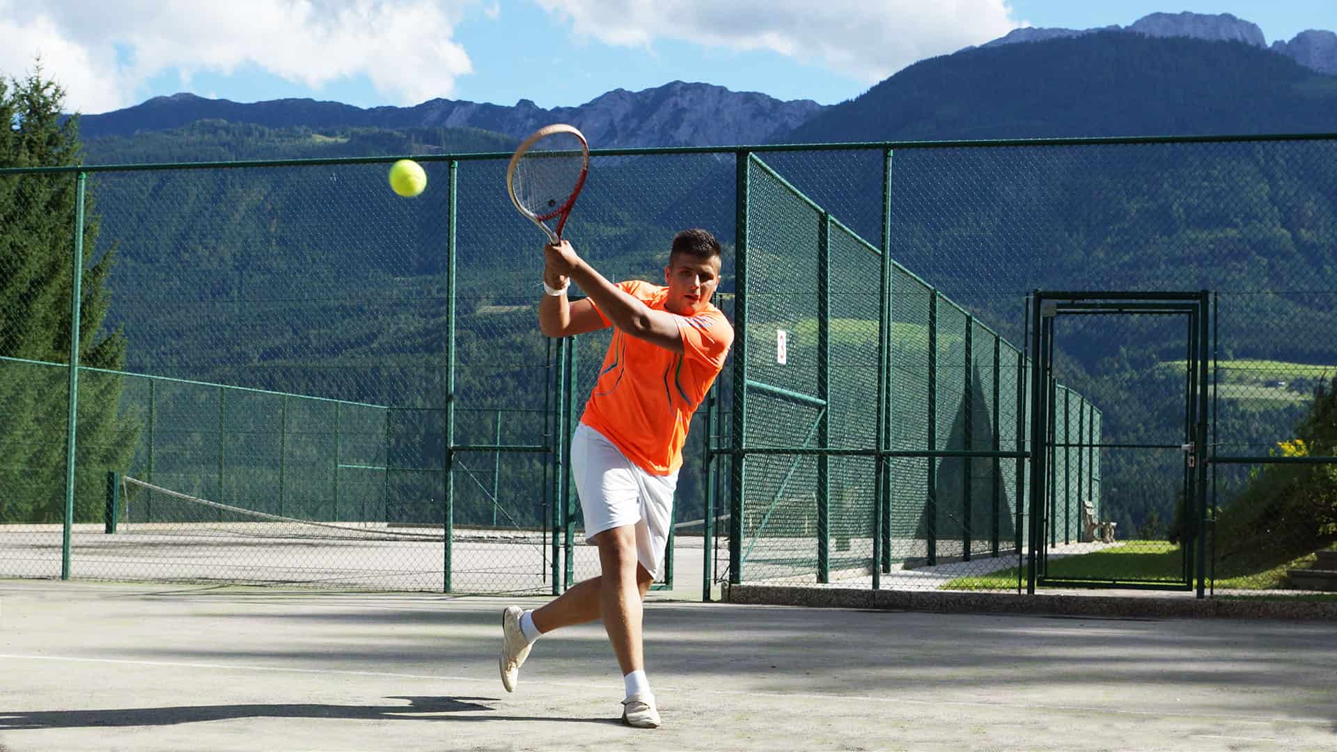 Tennisspielen im Urlaub in Kärnten