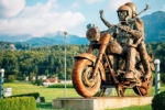 statue-motorrad-faak-bikeweek